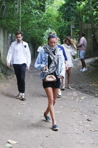       ale020821BZNimage113.jpg