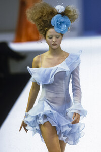 1180341254_ThierryMugler1999WomenRTW185.thumb.jpg.926e4a3acb9249a71298118aa26fe373.jpg