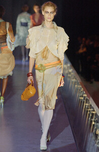 Fendi SS 2004 - 26 - Alyssa Sutherland.jpg