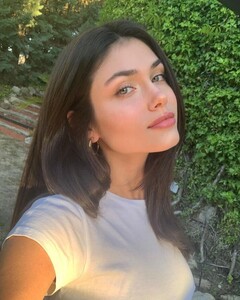 121635585_VikaBronova567990740full-vika-bronova.thumb.jpg.0c42a0a395cc3a3643f34c8ed042c24c.jpg