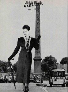 1232810743_jeanpaulgaultier1982.thumb.jpg.eae824e7b252537d7400b3511a758326.jpg