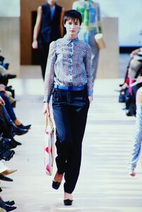 1289137556_louis-vuitton-ss2000(3).thumb.jpg.63767986f6d74a6f3a8bc2be24bed846.jpg