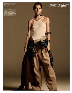 Vogue Paris No. 1020 - Septembre 2021-page-008.jpg