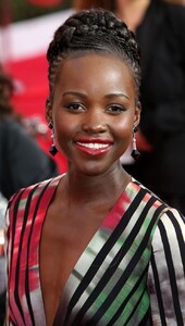 1333019804_LupitaNyongo2456765424567740full-lupita-nyongo.thumb.jpg.3c7d332f36af773dcf1333d540c3d8b5.jpg