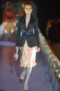 Fendi SS 2004 - 04 - Liliane Ferrarezi.jpg