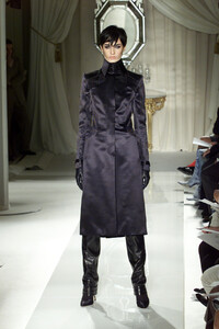 1429412427_Givenchy2001HauteCouture67.thumb.jpg.0ae30fff01c9207a641b1bc906e14b67.jpg