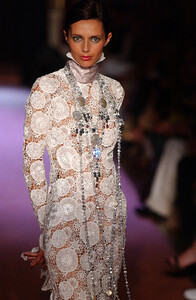 1436891741_Carven2003HauteCouture105.thumb.jpg.c28c605cc356e8d8c8d69b046bb3e68e.jpg