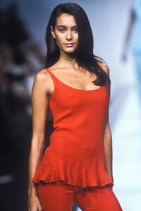 1440032191_Valentino2000WomenRTW48-Copy.thumb.jpg.bcf6a4c0eab2350fed75ccd6d5ec2764.jpg