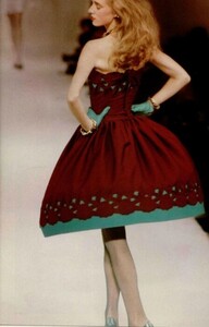 1451787804_dior82.thumb.jpg.c08b2da205b64f07f2532b92df0f5ad2.jpg