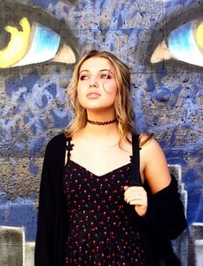 SAMMI HANRATTY (11) (1).jpg