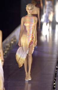 Fendi SS 2004 129.jpg