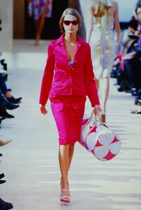 1552068527_louis-vuitton-ss2000(10).thumb.jpg.c458d7427b4fc68f41026fce8e850dc6.jpg