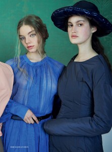 Harper s Bazaar UK - 09.2021 p2-page-017.jpg