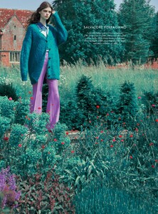 Harper s Bazaar UK - 09.2021-page-002.jpg