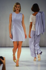 1573921934_michael-kors-ss-1995(10).thumb.jpg.f07360f71a7fa76d4a6b30127b764709.jpg