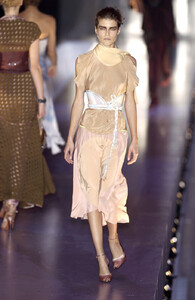 Fendi SS 2004 137.jpg