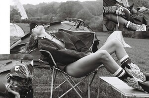 Elle UK 08.2021 z-page-m002.jpg