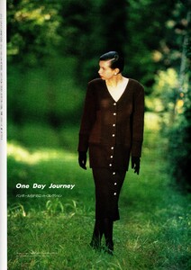 162998591_MarieClaireJaponNov1987FumiyukiKawashimaModelLaure(12).thumb.jpg.f83b1b2e96cd40237bce039df14e1853.jpg