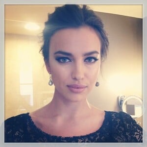 166343839_IrinaShayk245676542456612full-irina-shayk.thumb.jpg.b643bb03ea1b7bb7222525a72df304bf.jpg