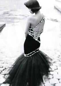 1667919509_LOfficielFrance1987lilianeromiad.thumb.jpg.fc141b4634bd9c6c0cf813e4f6bd6440.jpg