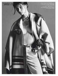 Vogue Paris No. 1020 - Septembre 2021-page-003.jpg