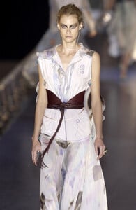 Fendi SS 2004 175.jpg