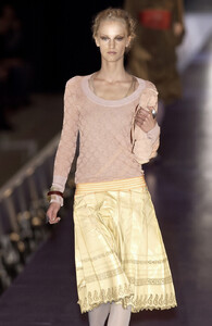 Fendi SS 2004 110.jpg