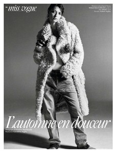 Vogue Paris No. 1020 - Septembre 2021-page-001.jpg