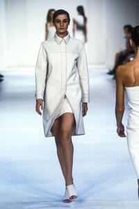 1889047965_Loewe2000WomenRTW3.thumb.jpg.3b4b859df21e463a7ba9e3fa5f7faa78.jpg