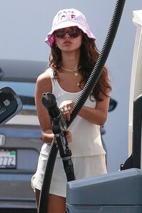        gon140821BZNimage122.jpg