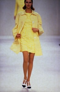 192212167_BILL-BLASS-SPRING-1995(6).thumb.jpg.36a5bb18e96c6f70ad3c24d8c48674f9.jpg