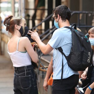        zoe140821BZNimage102.jpg