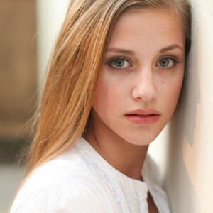 LILI REINHART (95).jpg