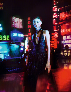 He-Cong-Txema-Yeste-Harpers-Bazaar-China-September+(7) (1).jpg