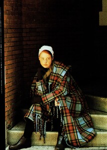 2020552427_SamanthaStrattonMarieClaireJaponNov1987(93).thumb.jpg.0dde698d848cdefbffe1414afee267ac.jpg