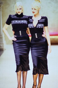 2090281188_EVA-HERZIGOVA(39).thumb.jpg.4edee620088f45822d61b0967c813649.jpg