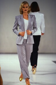 2092932625_michael-kors-ss-1995(2).thumb.jpg.abe40bdc294a683b9193b1dfa11eb43b.jpg