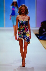 2111701265_balmain-ss-2000(1).thumb.jpg.c003d15fc3608b089b6eb1eb4173ff30.jpg