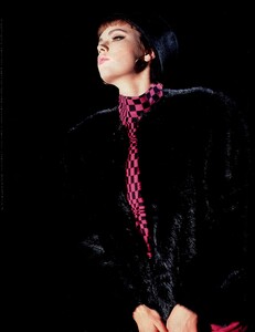 212027705_ELLEJapon8-20-86(87).thumb.jpg.14e67f0efd4ef0c2d053035ab62c6b27.jpg