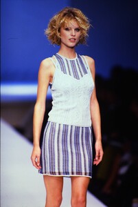2126857563_LES-COPAINS-SPRING-1997-CATWALKARCHIVES(5).thumb.jpg.70515a79f038df7d512cb1361a3f8a75.jpg