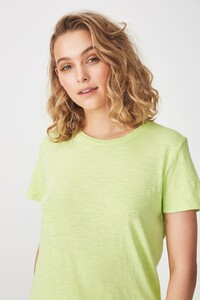 238221-402-4.jpg