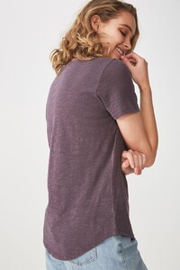 238221-403-3.jpg