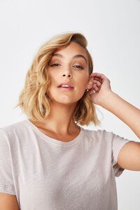 238221-444-4.jpg