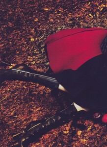 239785245_Mert__Marcus_US_Vogue_September_2009_07.thumb.jpg.93987162886f56823e63aa004888ec13.jpg