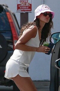        gon140821BZNimage114.jpg