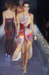 Fendi SS 2004 - 43 - Marie Meyer.jpg