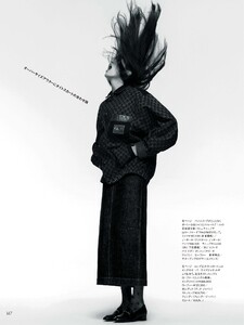 ELLE Japan 102021-page-002.jpg
