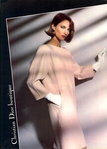 342342259_UKVogueMarch1984dior2.thumb.jpg.42db53f2f2a73531af5fdccb844ddfd6.jpg