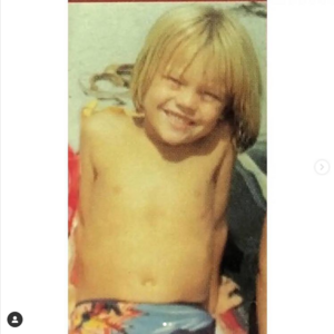 342464987_Screenshot2021-08-24at16-31-49LeonardoDicaprioaufInstagramPhotosofBabyLeoleonardodicaprio.thumb.png.f7e0b149d988b68305f6810e016f6e81.png