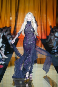 372525163_ElieSaab2003HauteCouture149.thumb.jpg.fce73916078f2c488b9df3302f04dd80.jpg